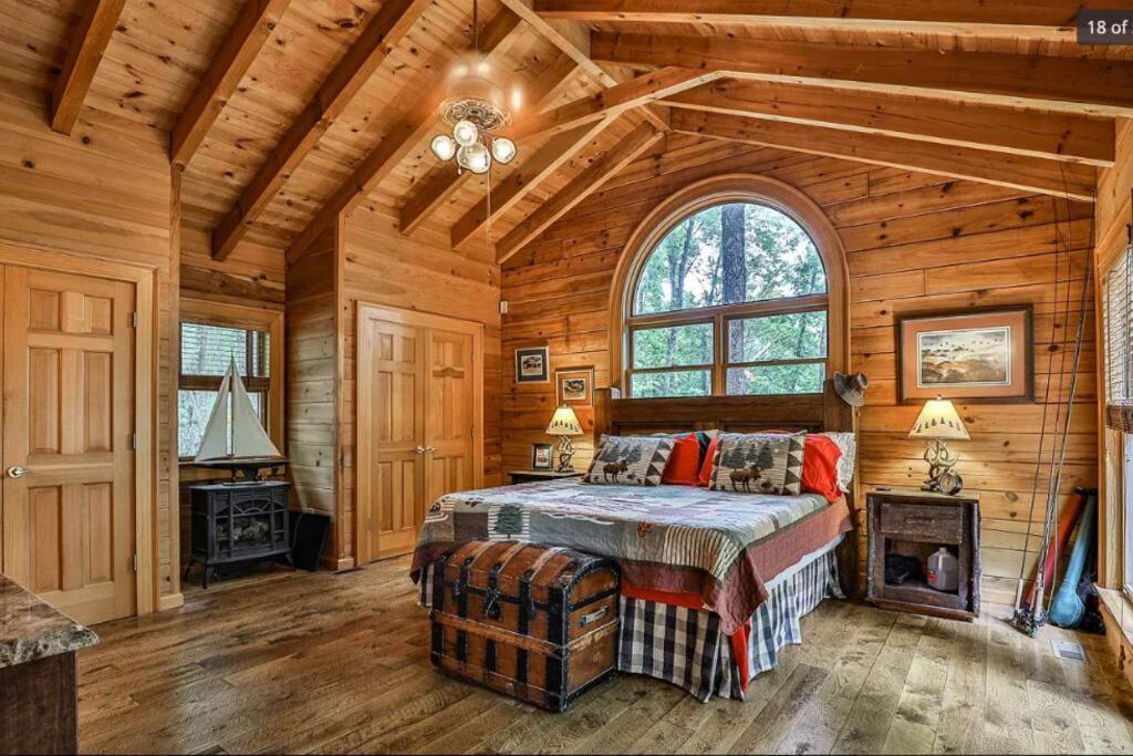 Blue Ridge Bliss- Spacious Cabin, Pets, Hot Tub! 외부 사진